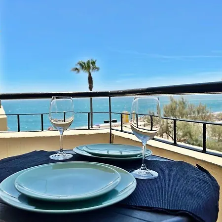 Primera Linea De Playa Nuevo Y Luminoso * Fuengirola