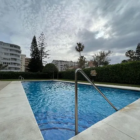 Primera Linea De Playa Nuevo Y Luminoso Appartement Fuengirola