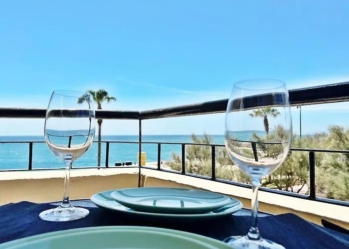 شقة Primera Linea De Playa Nuevo Y Luminoso فوينخيرولا