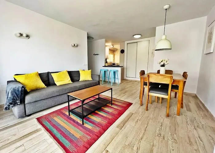 Primera Linea De Playa Nuevo Y Luminoso * فوينخيرولا